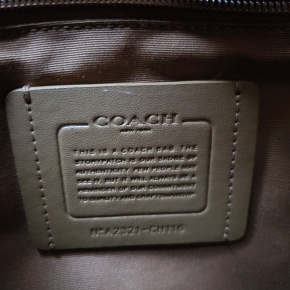 Coach MEN's Track Backpack In Color block Signature Canvas New Blue/Yellow - Picture 4 of 8